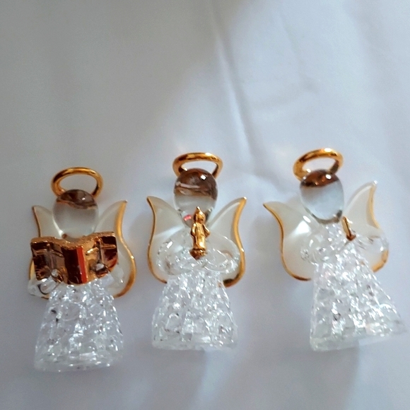 The Hope Chest 3 handmade Glass Angels inside of Music Box w/satin lining. - Picture 4 of 8